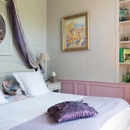 La Maison Du Parc Bed & Breakfast