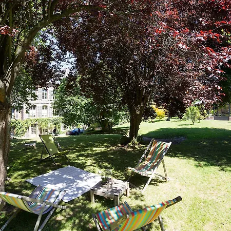 La Maison Du Parc Bed and breakfast 4*