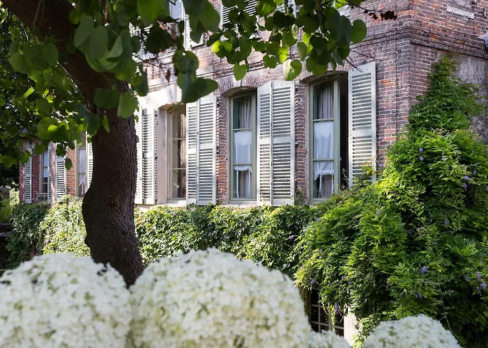 La Maison Du Parc Nocleg ze śniadaniem