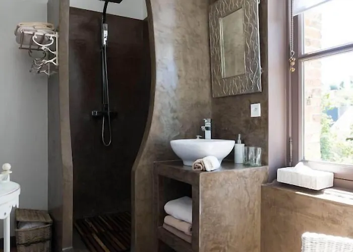 La Maison Du Parc Bed & Breakfast